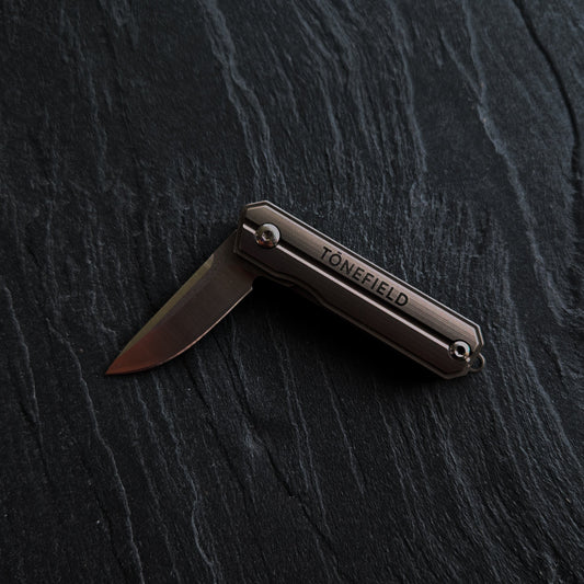 TŌNE 03 - Mini couteau pliant en titane